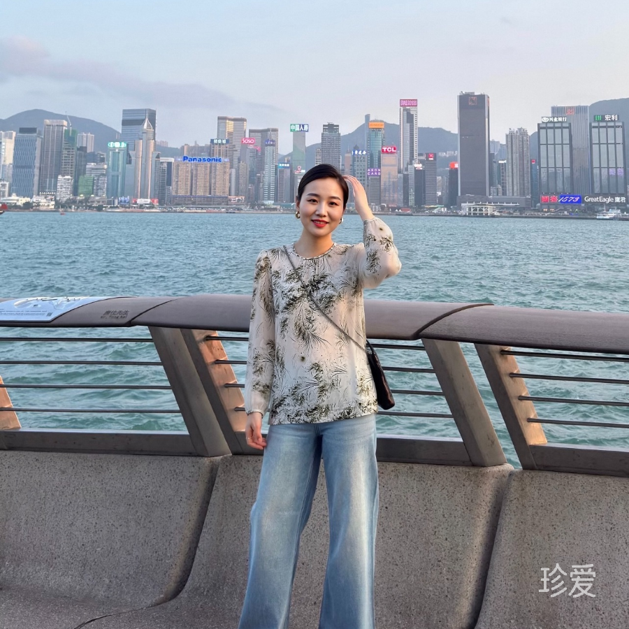 洛小娅