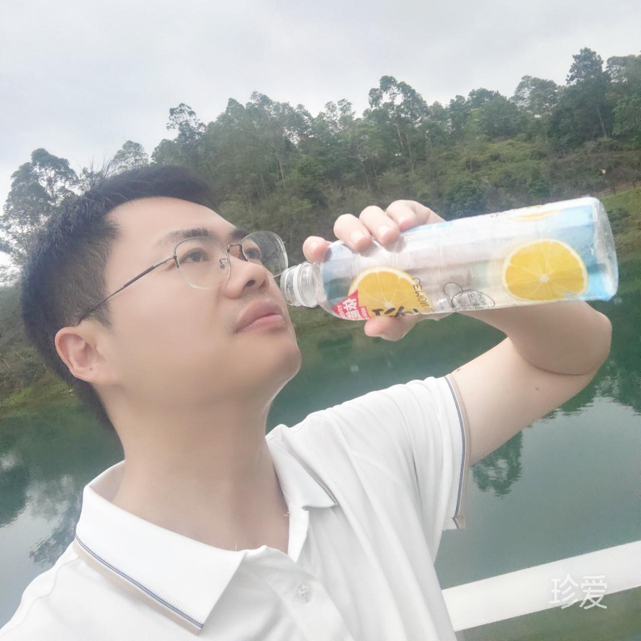 快乐的日月