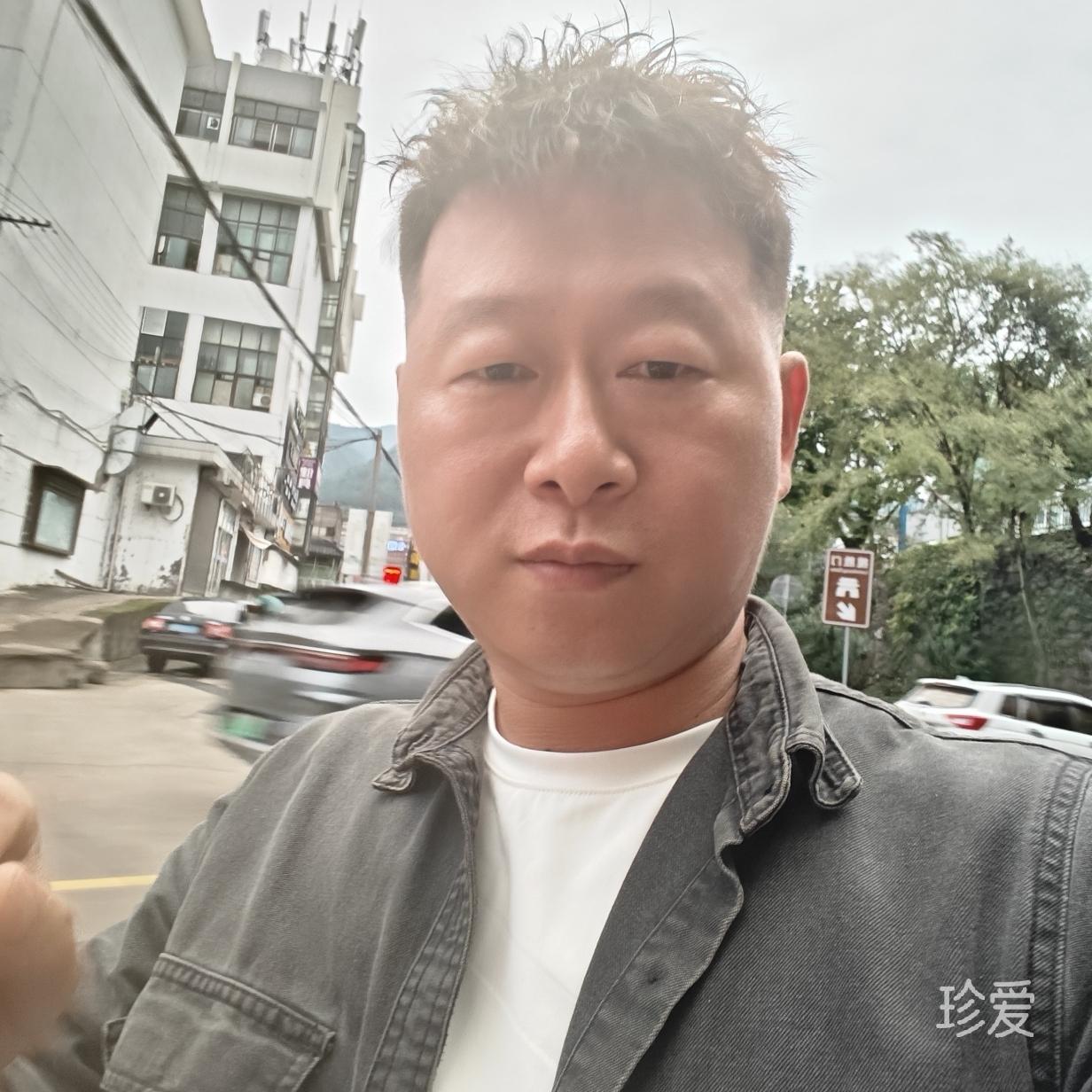 刚刚