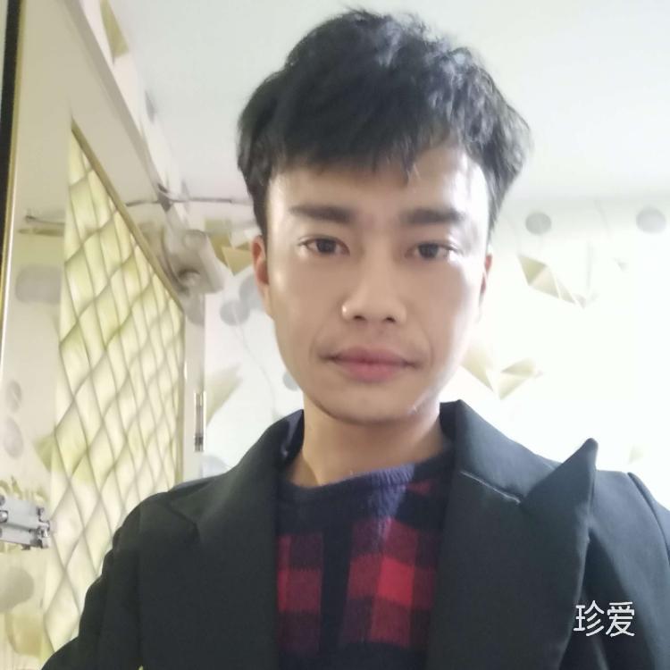 坐在樓頂看月亮