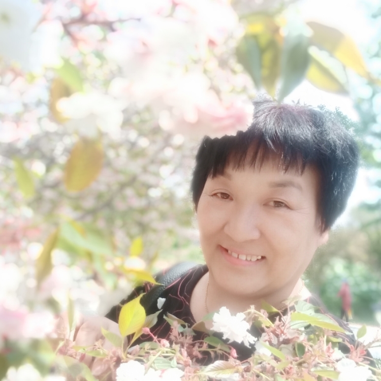 一簾幽夢(mèng)屬蛇