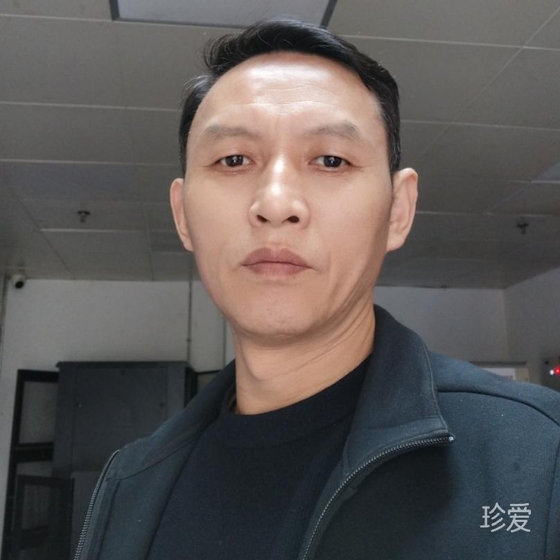 等待玫瑰的男孩