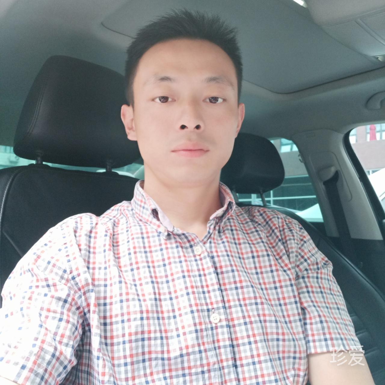 開著拖拉機(jī)唱情歌