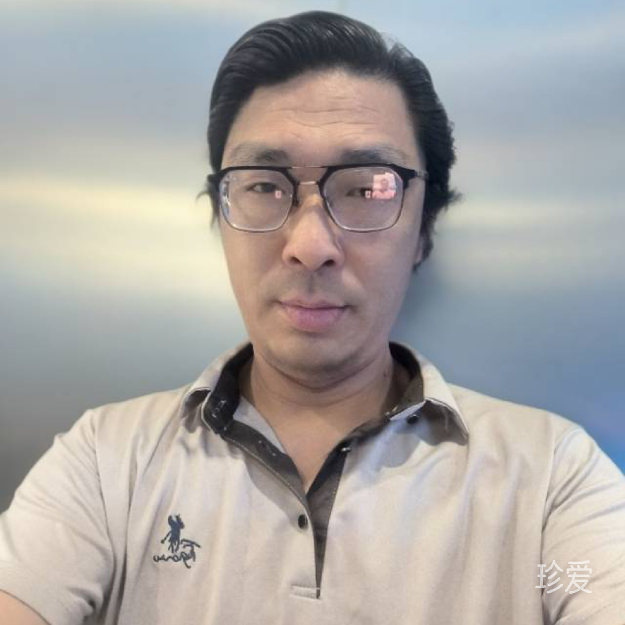 開漢服的電競老霍