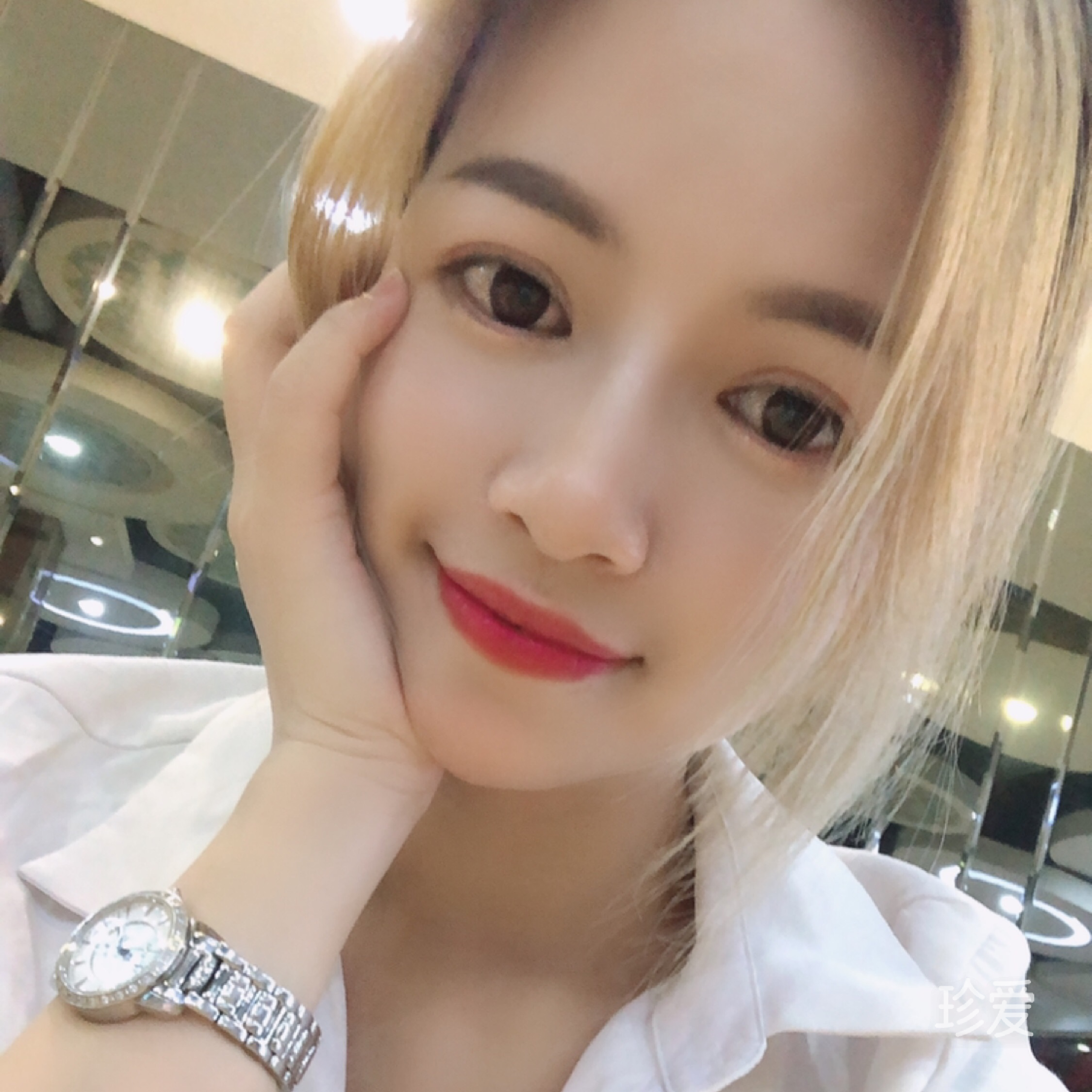 伊伊