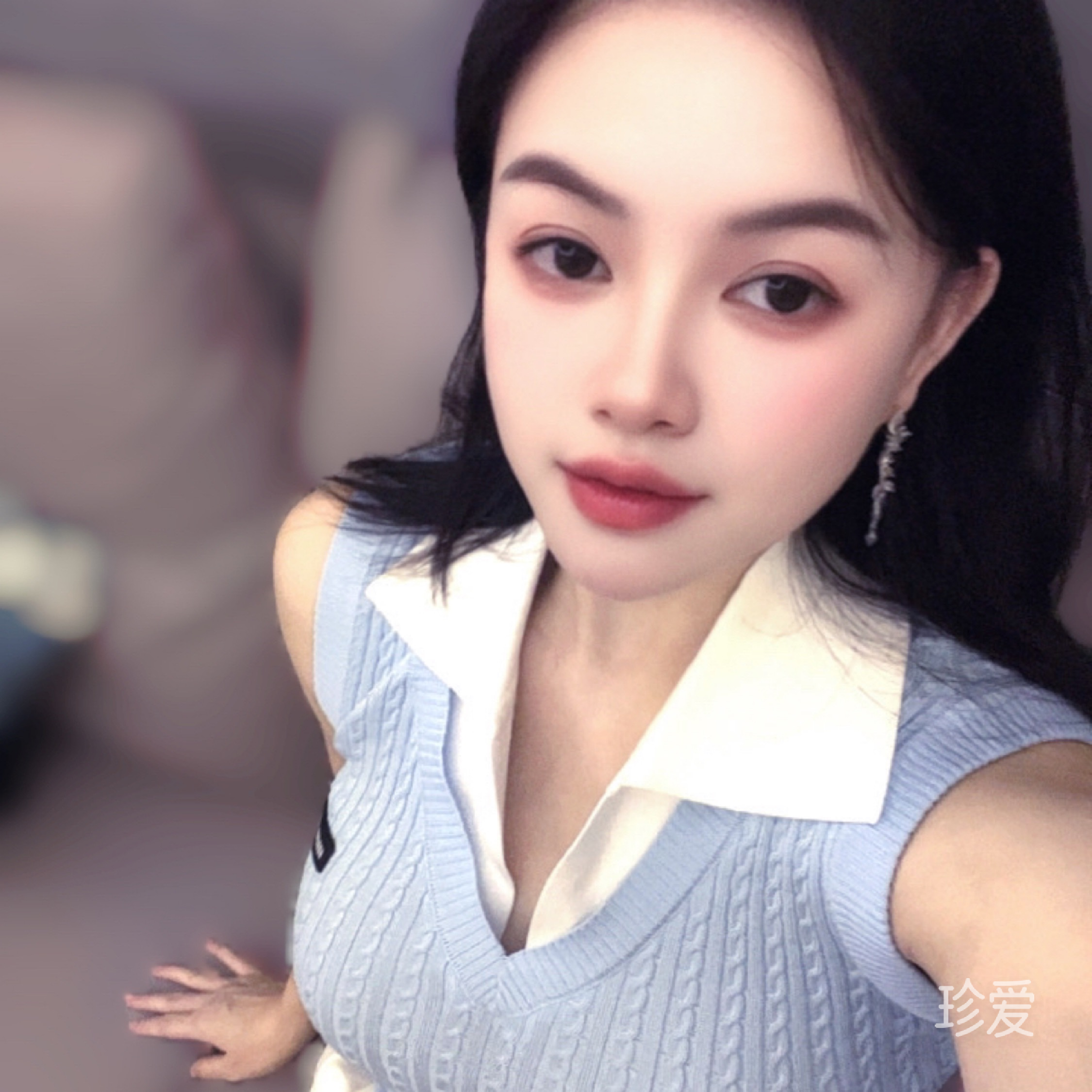 伊伊