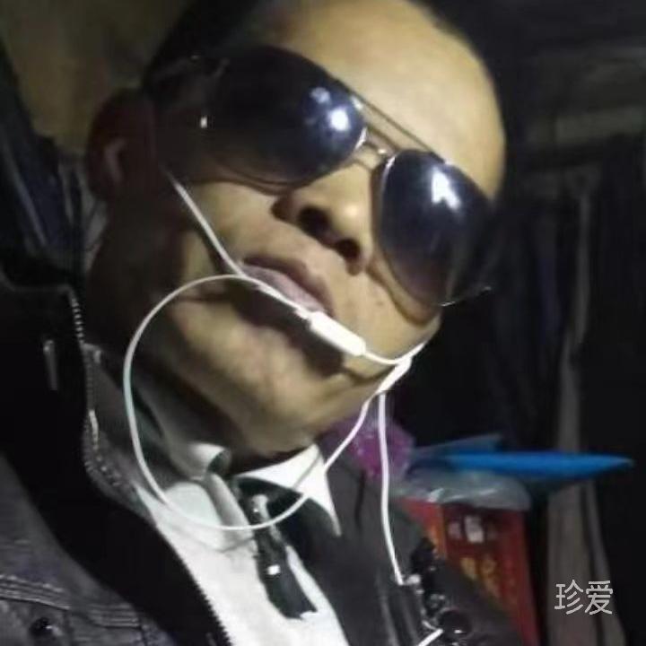 笑着走下去