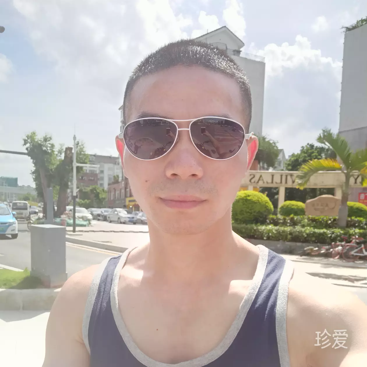 铭铭
