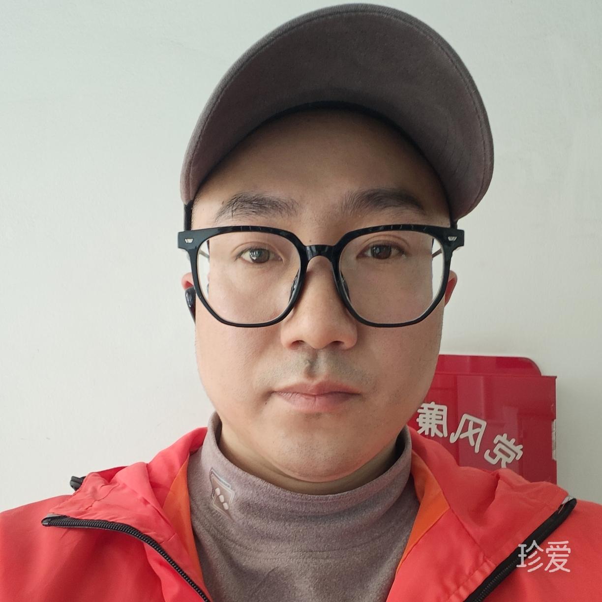 自嗨的老王