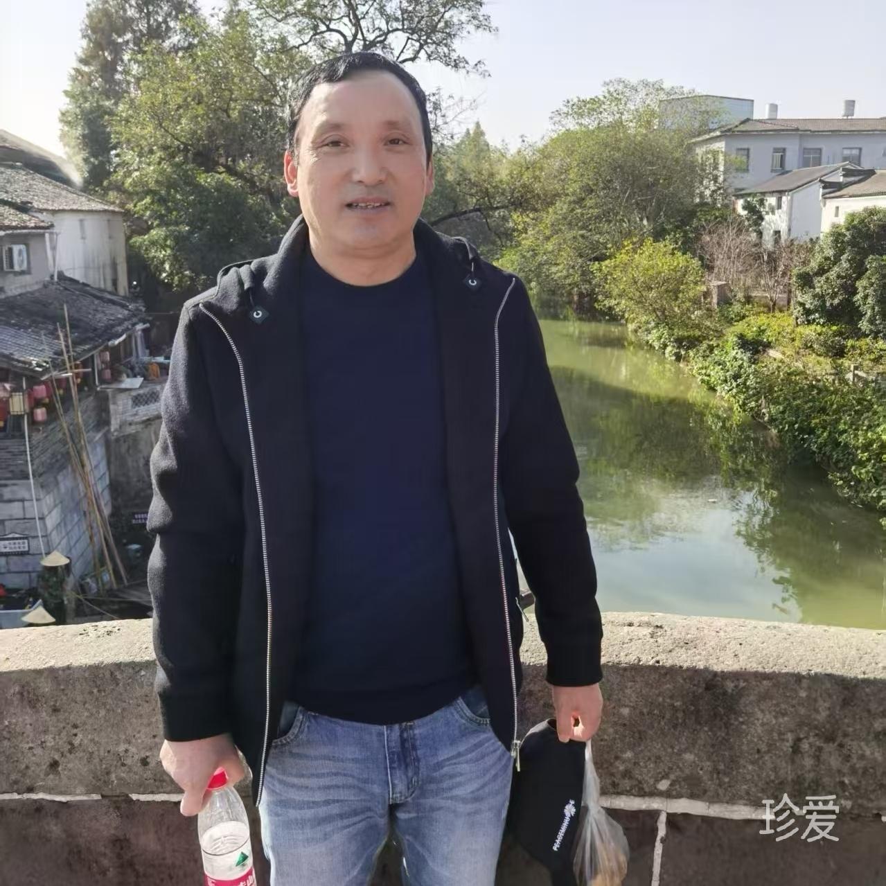 携手向前