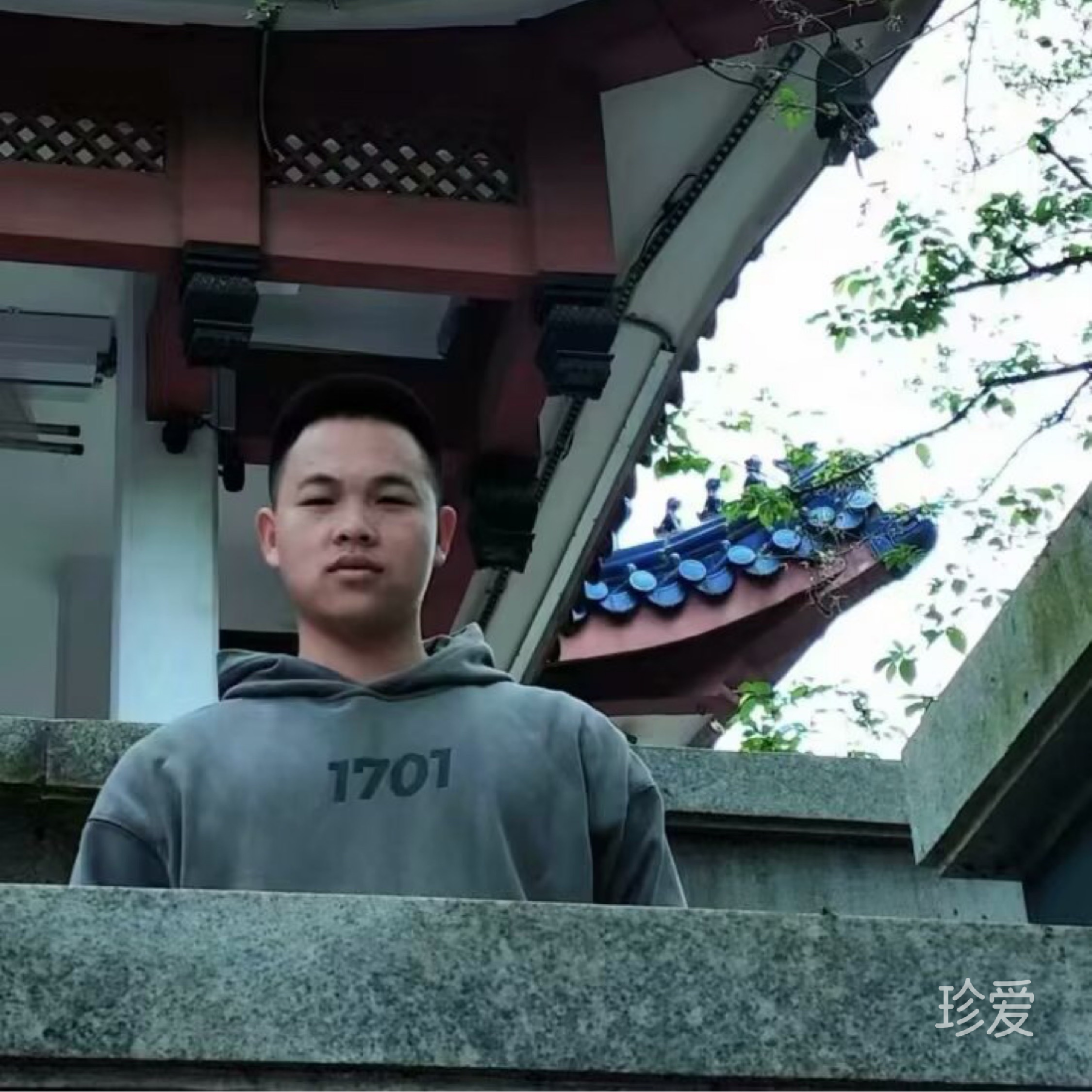 愛民謠的小弓長