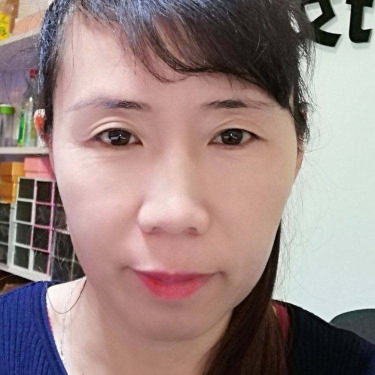 许愿中湿了眼眸