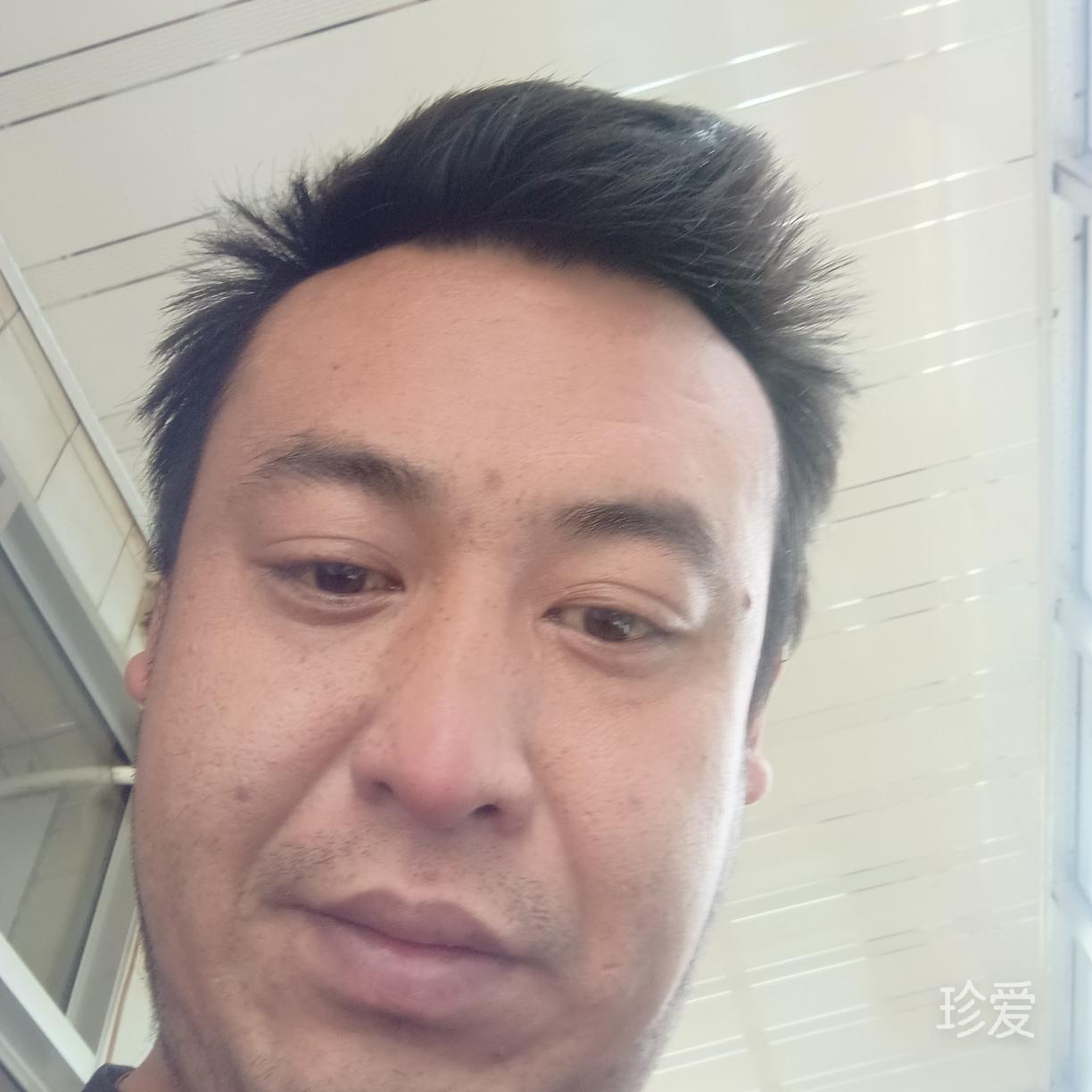 這個男人不太冷