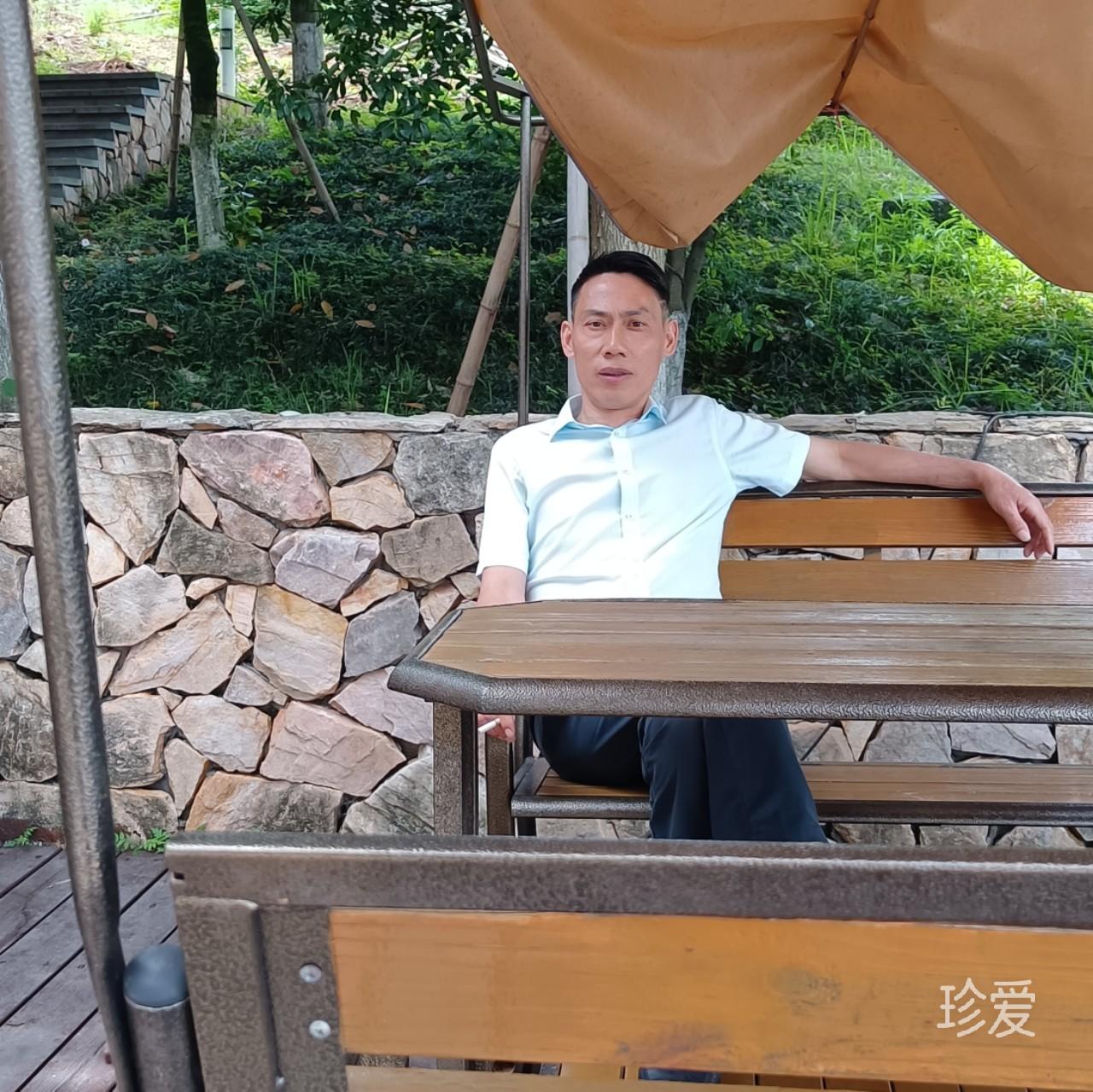周明伟