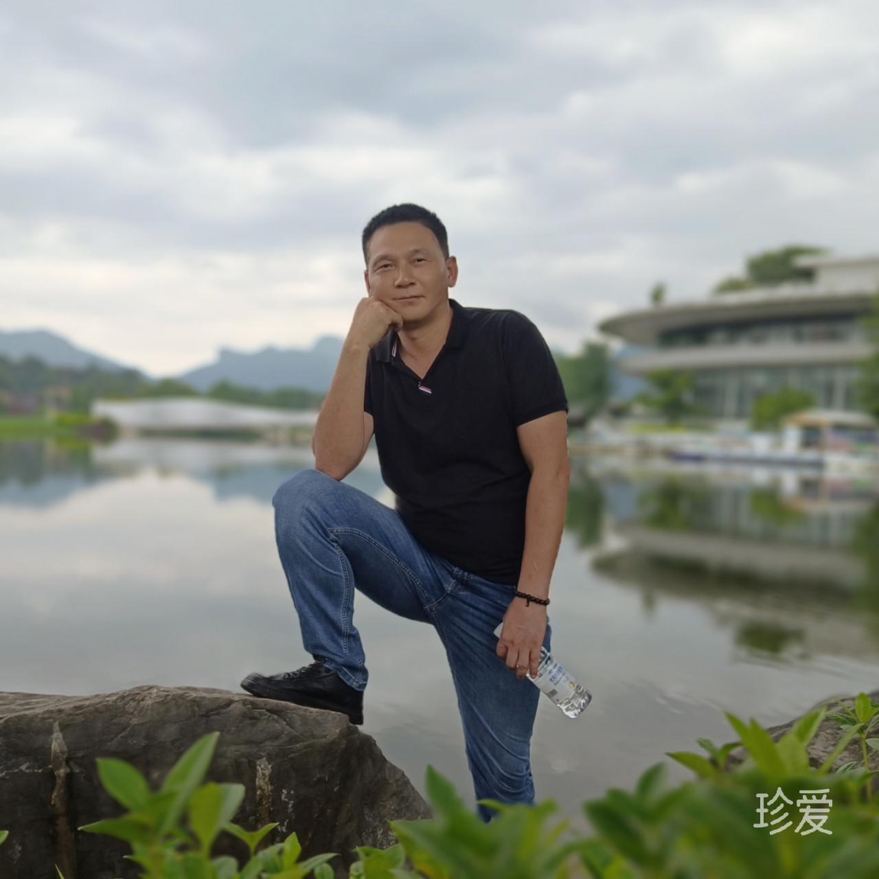 范威武