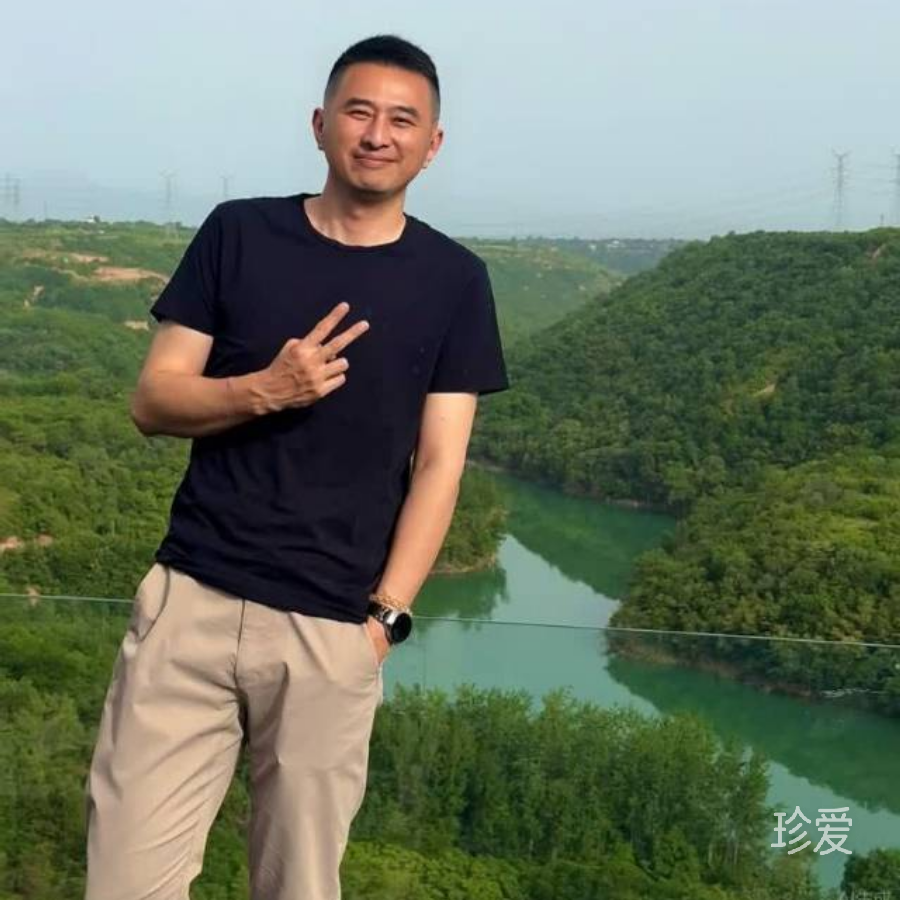枯黄的野草