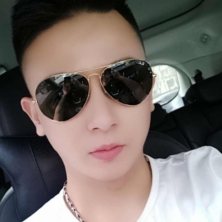 愛裝高冷不愛聊天