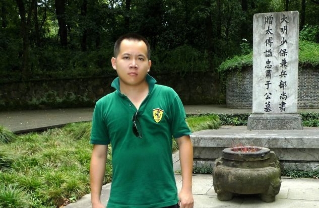 愛(ài)沒(méi)道理