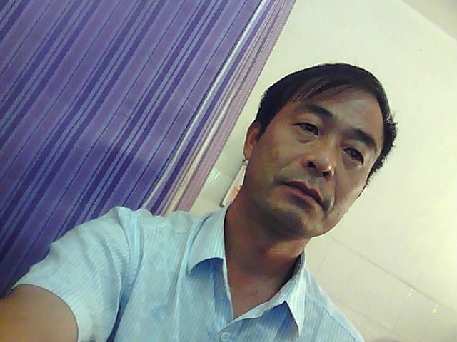 風(fēng)中的玫瑰