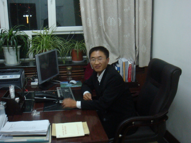 没有背景只有背影