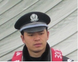 香煙愛上火柴盒