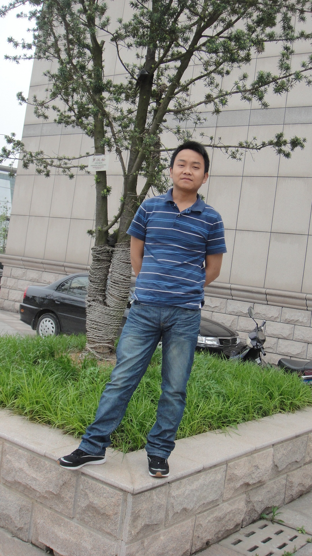 因?yàn)橛袎?mèng)