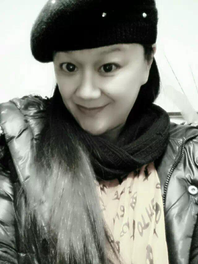 淡淡香水女人味