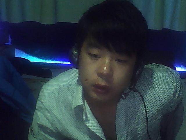 轉(zhuǎn)身後╮默落