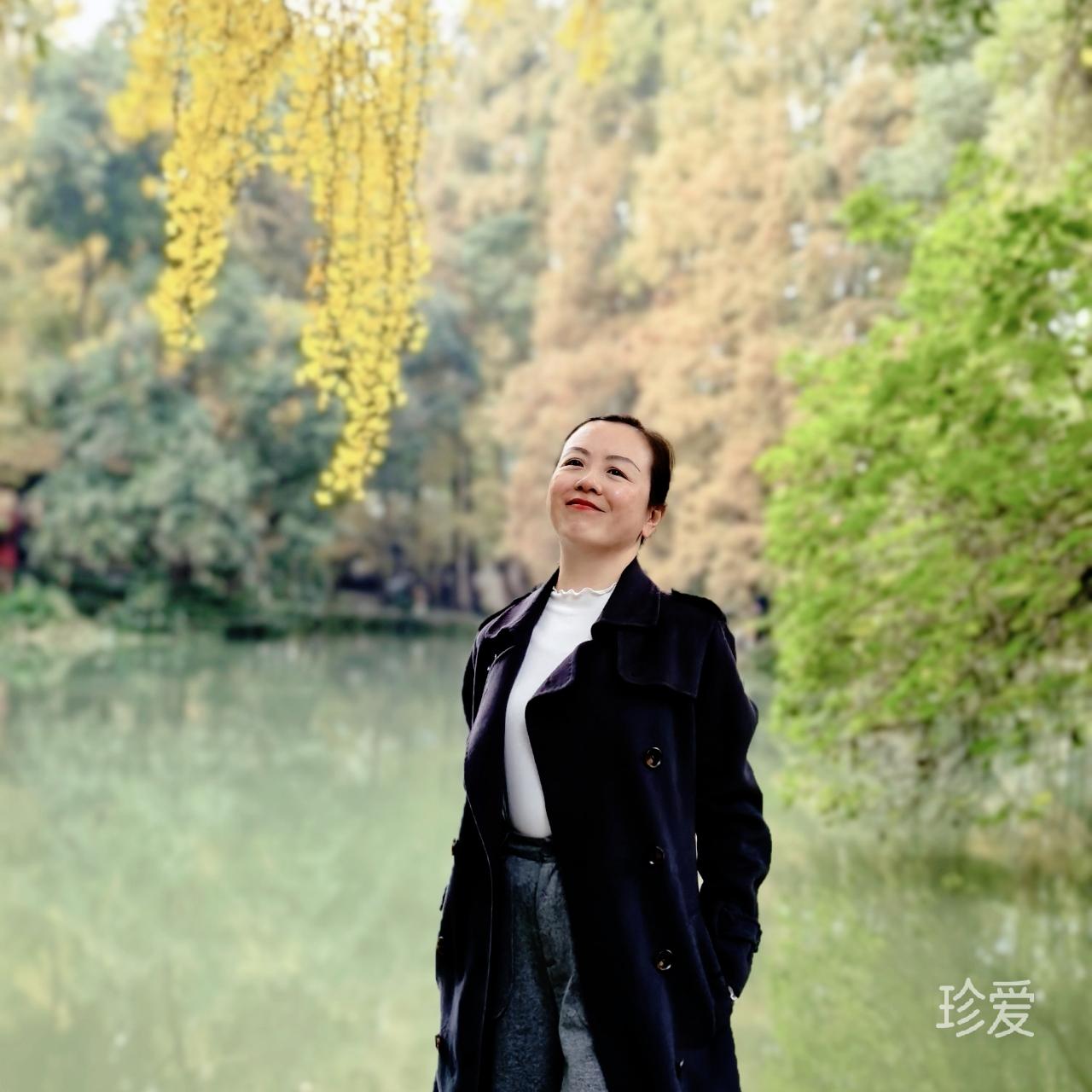开心的葡萄