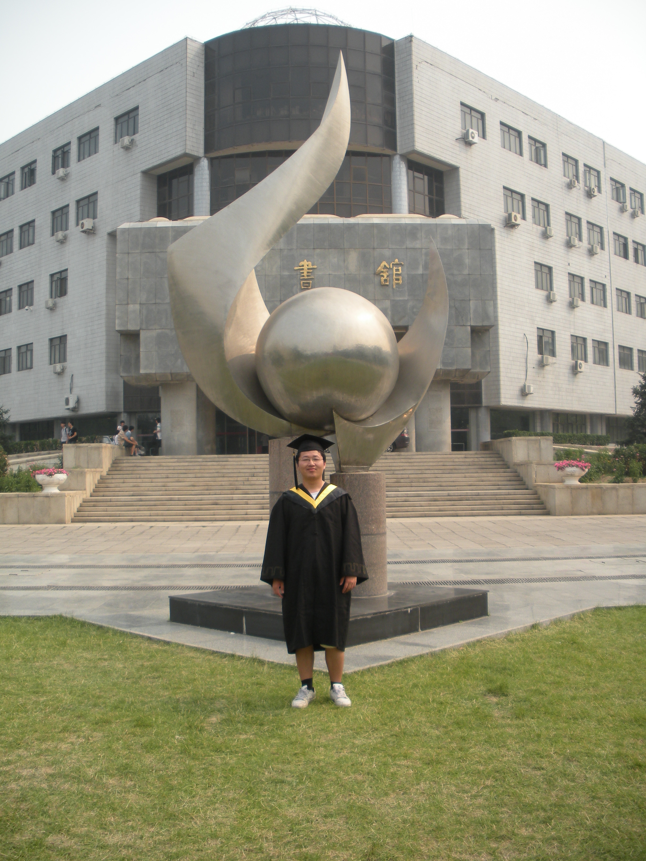 沧海月明猪无泪