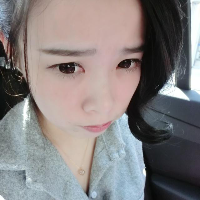 蒋馨怡。