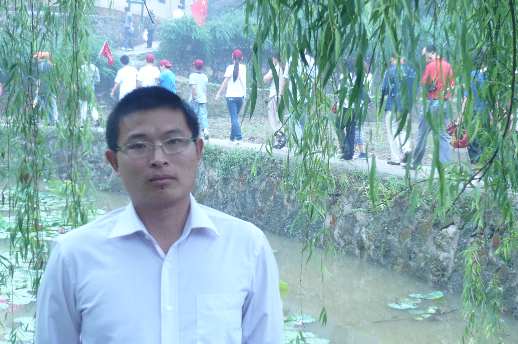 遠(yuǎn)山的紅葉