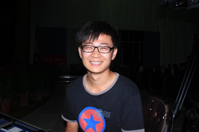 風(fēng)中的塵埃