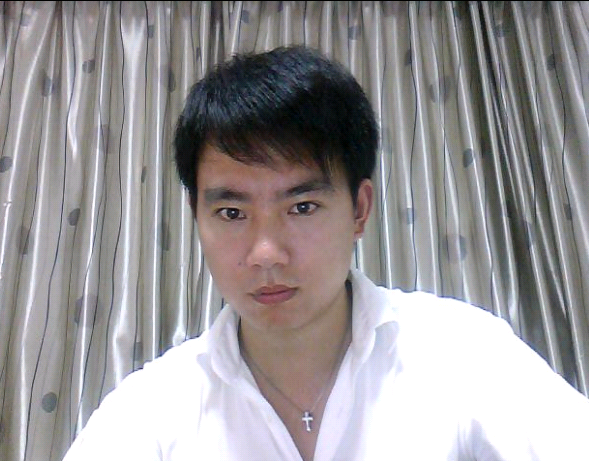 静水楼台先的月