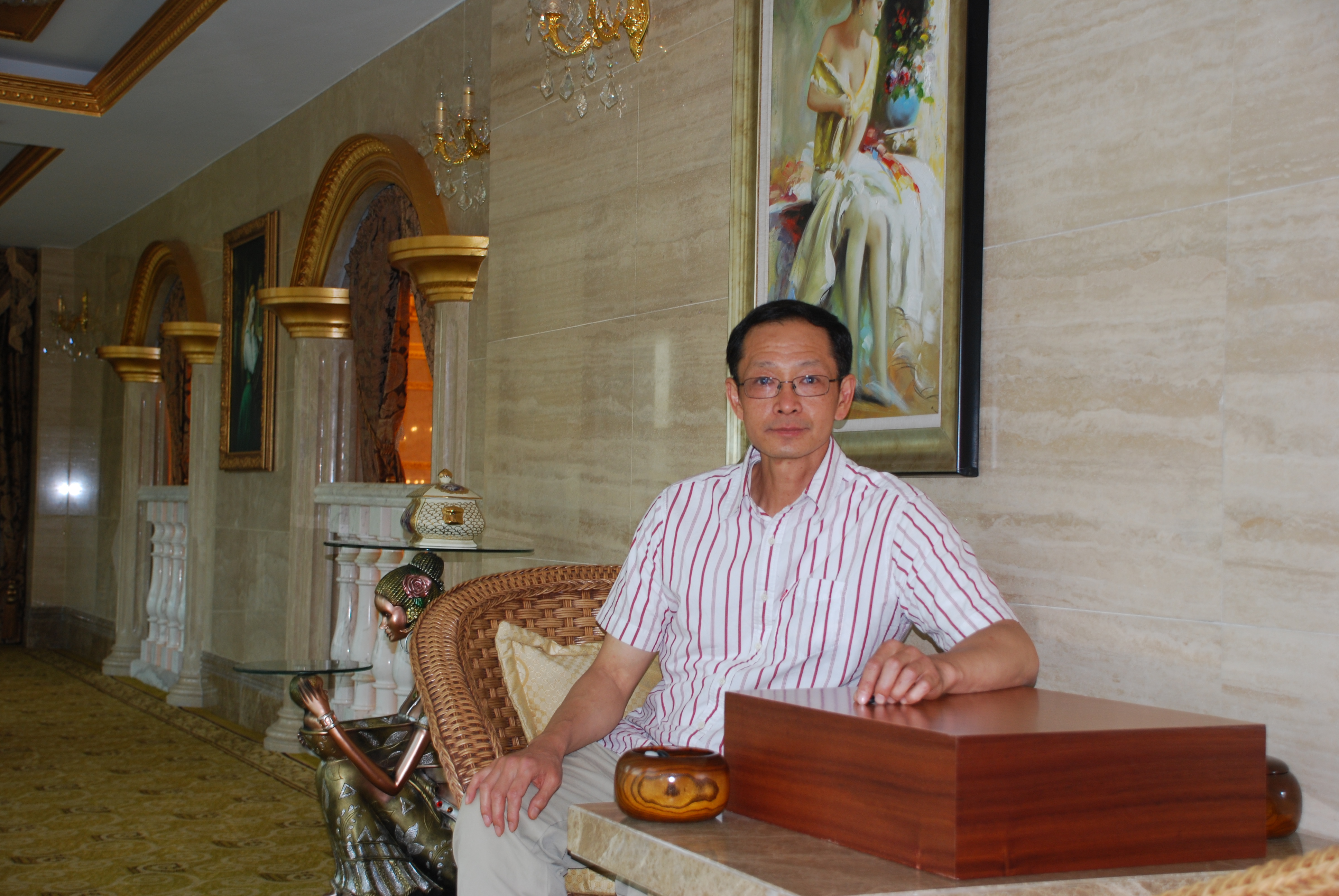 梦里不知身是客