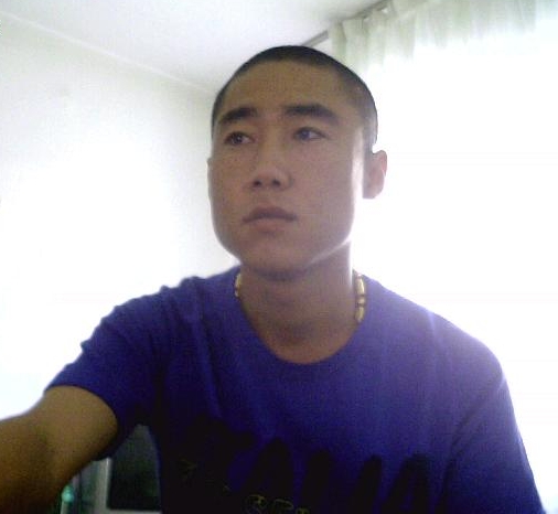 深秋窗上的呵气