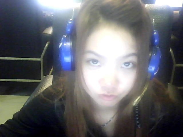 ╰何必丶太执着 