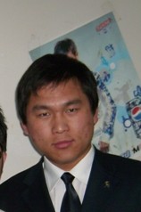 獨(dú)立行走的狼