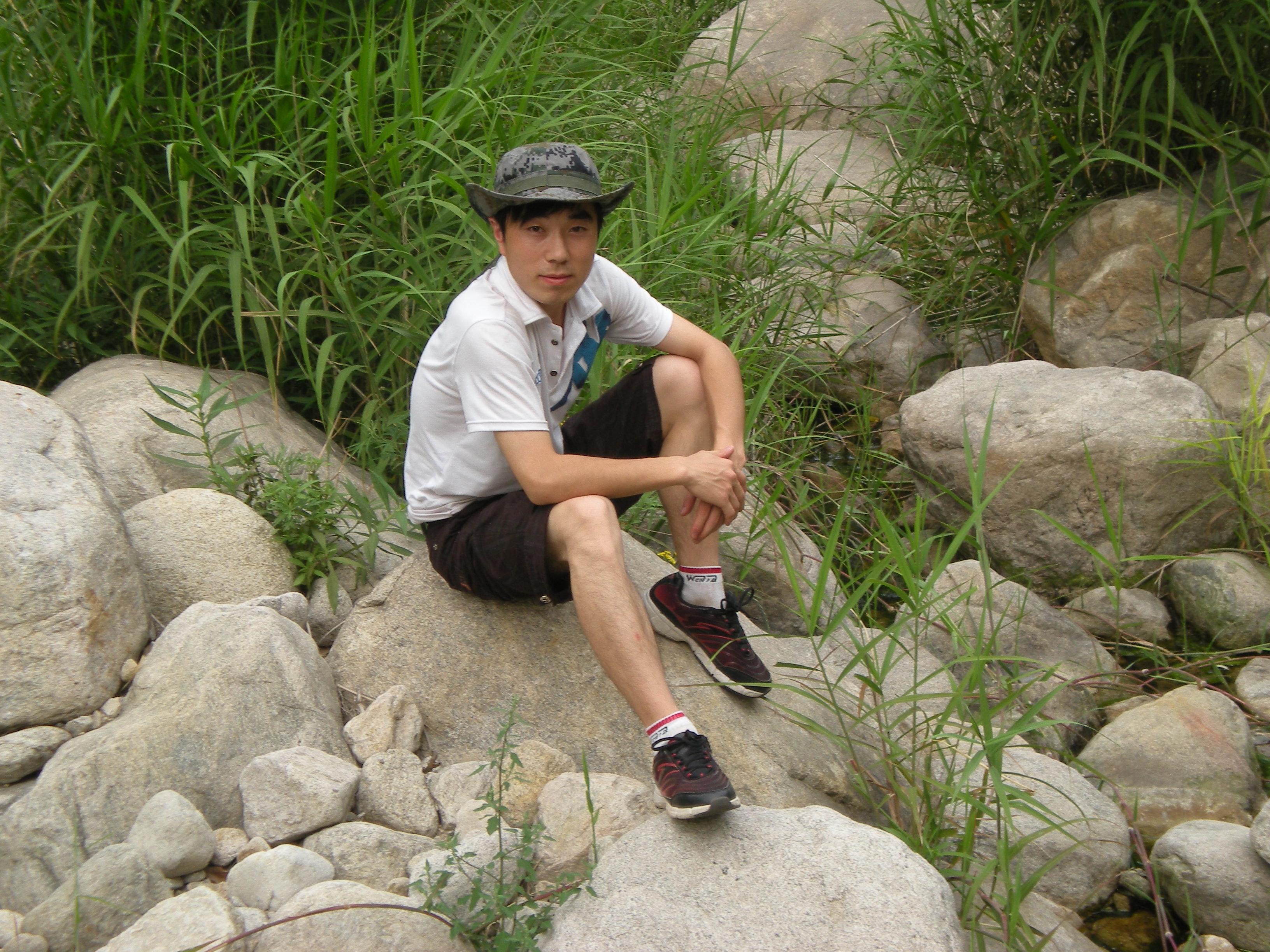 今生欠俺个拥抱