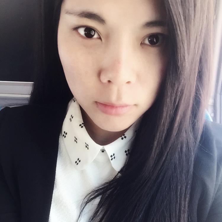 海洋的一只孤舟