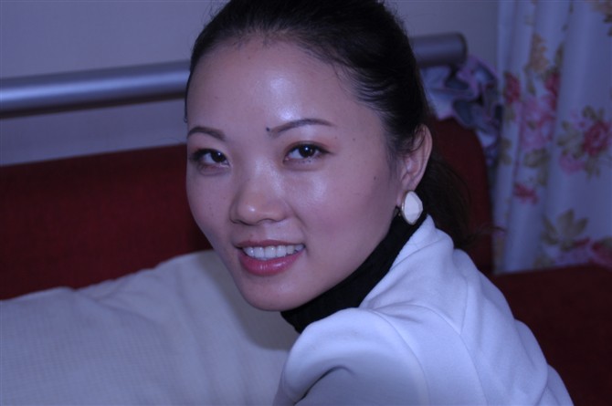 一起前行的女人