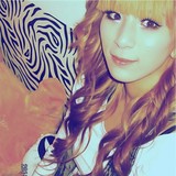 V转身╭ゝ已离开